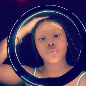 Meet your Posher, Ta‘marieea